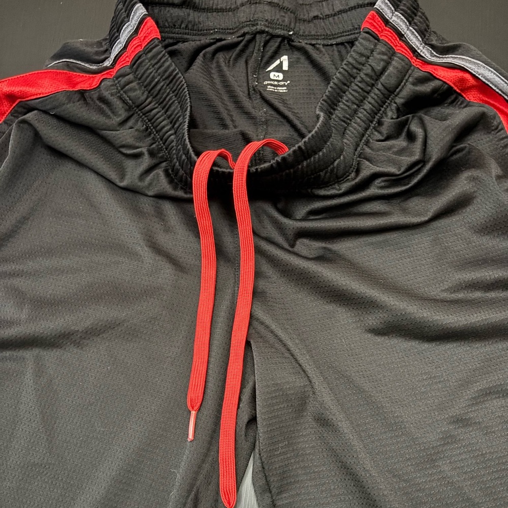 Athletic Men's Black & Red Shorts Medium - Picture 2 of 8
